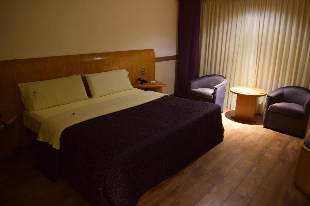 Hotel & Suites La Marquesa Toluca Exteriér fotografie