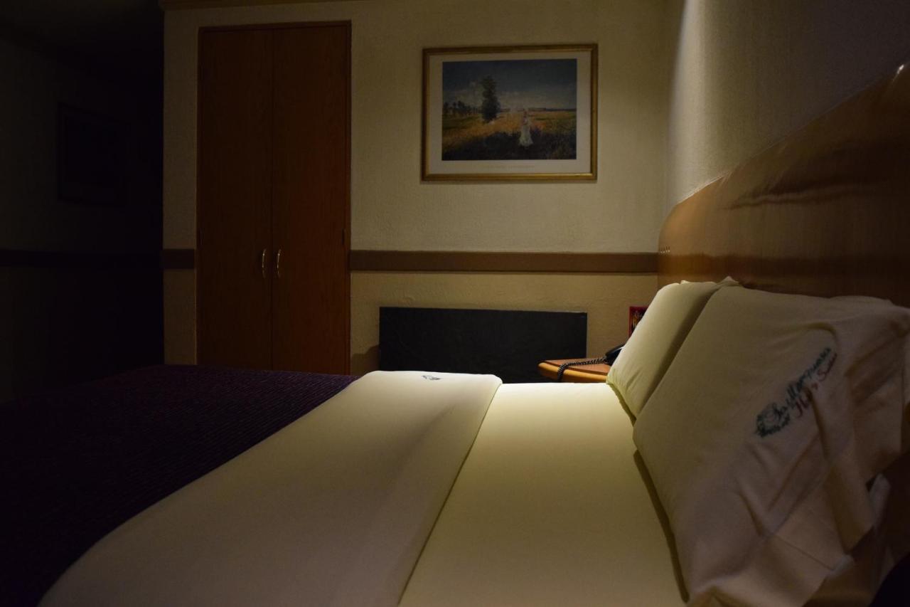 Hotel & Suites La Marquesa Toluca Exteriér fotografie